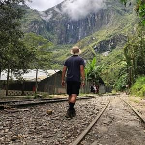 Meet your Posher, Bobby